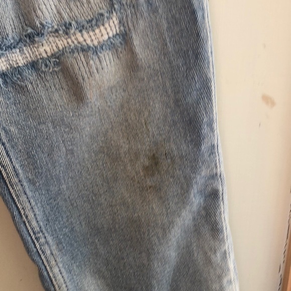 Ripped jeans - Picture 2 of 4